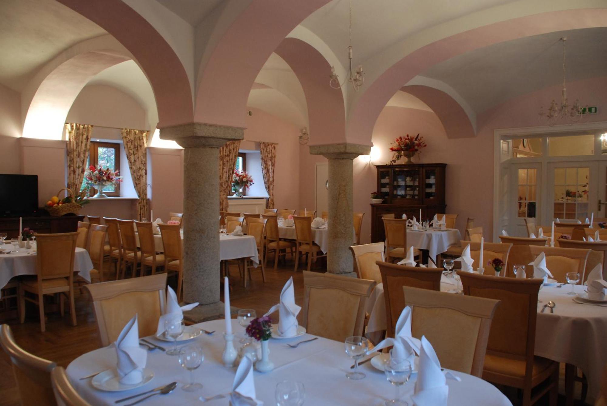 Hotel Karczyce 3* Karczyce