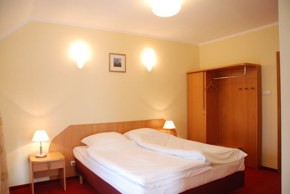 Hotel Karczyce Hotel Karczyce